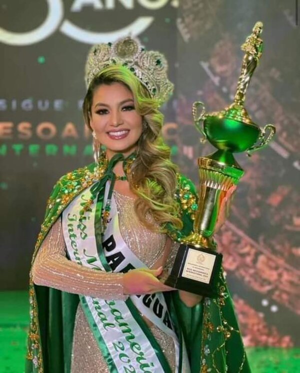 “Recen por mí”: Miss Mesoamérica Paraguay fue asistida en pleno vuelo