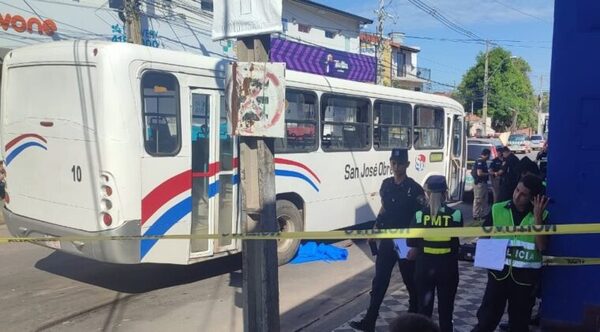 Imputan por homicidio culposo a chofer de bus por accidente frente a IPS - Noticiero Paraguay