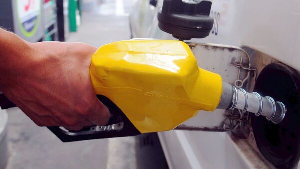 Crisis financiera presiona a la baja al gasoil y se avizora una reducción