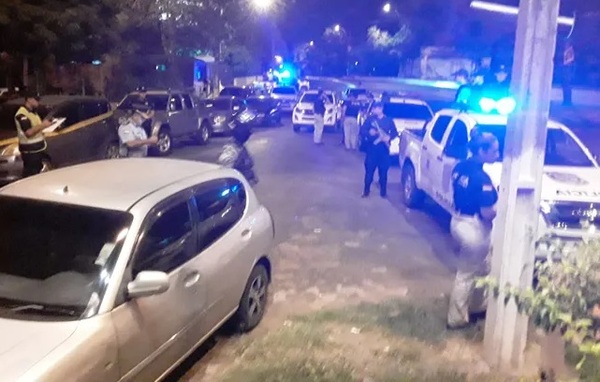 Adolescente termina muerto tras un intento de asalto a chofer de Bolt - Noticiero Paraguay