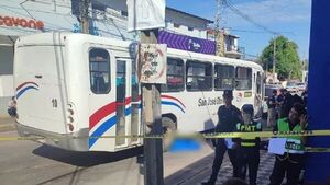 Accidente fatal frente a IPS: Fiscala apunta a conducta de chofer de bus 
