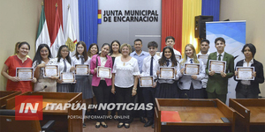 PREMIARON A LOS GANADORES DEL CONCURSO DE POESÍA “A ENCARNACIÓN” - Itapúa Noticias