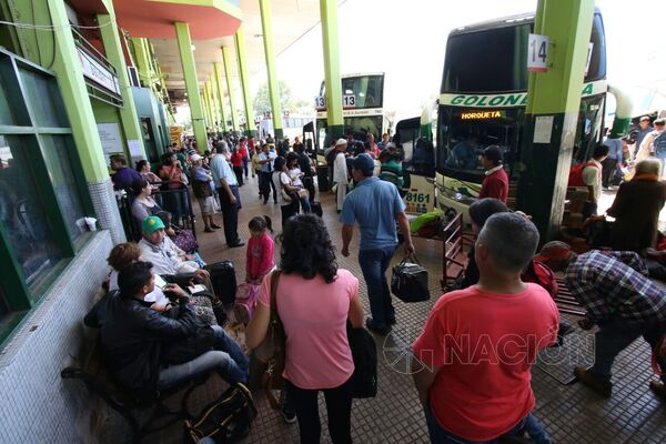 Diario HOY | Estación de Buses se alista para la Semana Santa: por ahora, no subirán los pasajes