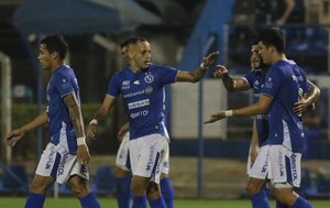 Versus / Luis De la Cruz cumplió su largo castigo por doping y ya está para jugar