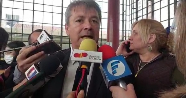 Presidente de Diputados cree que ya no se debe aprobar préstamos al gobierno actual