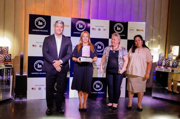 Equifax recibe importante reconocimiento como empresa inclusiva - Revista PLUS
