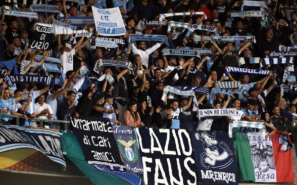 Versus / Lazio veta de por vida a tres hinchas por cánticos antisemitas