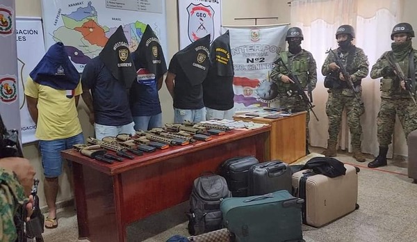 A metros de una comisaría incautan armas largas - Oasis FM 94.3