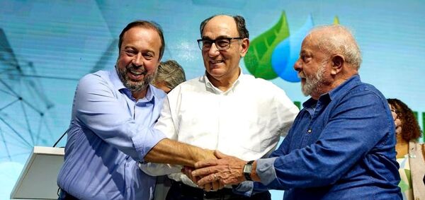 Iberdrola inaugura en Brasil su mayor parque de renovables de América Latina - Revista PLUS