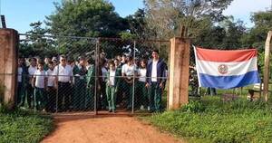 La Nación / Toma de colegio en San Pedro
