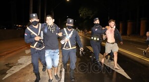 Detienen a cinco brasileños en Canindeyú e incautan armas de “última generación” - Radio Imperio