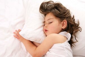 Sepa cuantas horas debe dormir el niño para proteger su salud | Lambaré Informativo