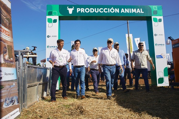 Diario HOY | Especialistas ponderan la sustentabilidad del modelo productivo nacional