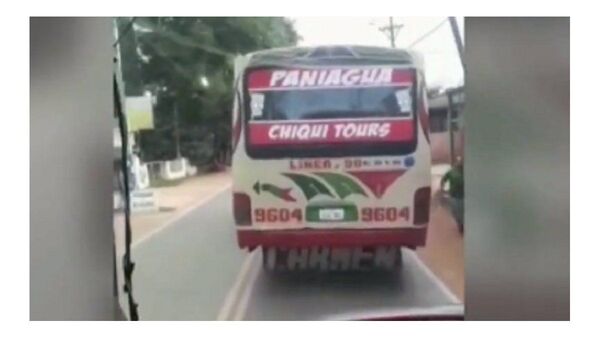 ¡Peligro! Choferes se pelean por alzar pasajeros en Capiatá