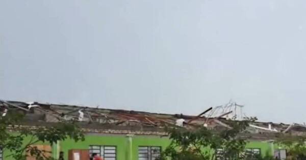 La Nación / Fuerte temporal ocasiona destrozos en Caaguazú