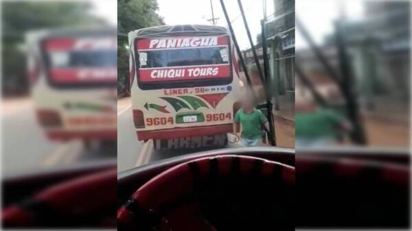 [VIDEO] Capiatá: ¡colectiveros se pelean por pasajeros!