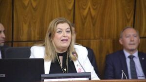 Aprueban en general proyecto de denuncia contra Quiñónez 