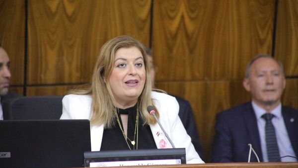 Aprueban en general proyecto de denuncia contra Quiñónez