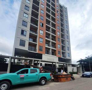 ANDE interviene suministros en situación irregular de un edificio en Luque - .::Agencia IP::.