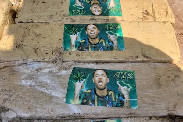 Nerviosismo delató a un presunto traficante que llevaba marihuana - ABC en el Este - ABC Color