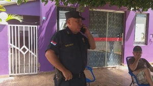 Honesto policía encontró G. 100 millones, buscó al dueño y devolvió el dinero - Noticias Paraguay