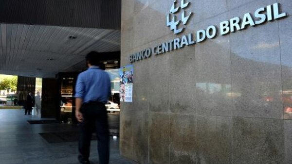 Banco Central de Brasil mantiene tasa de interés en 13,75% - ADN Digital