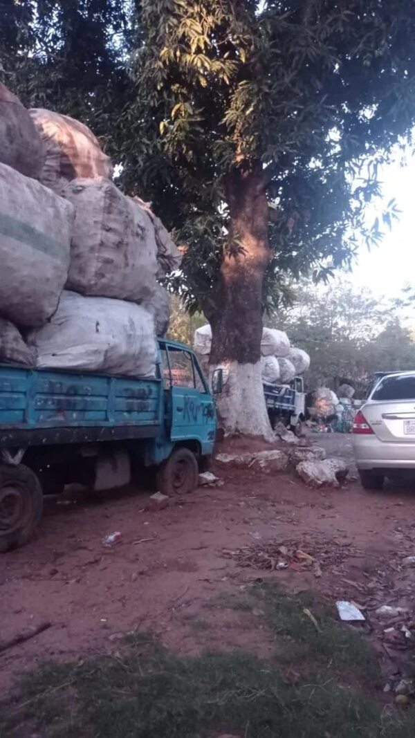 Municipalidad de Lambaré ordena recuperar calles de Puerto Pabla y desalojo de chatarrería - Nacionales - ABC Color