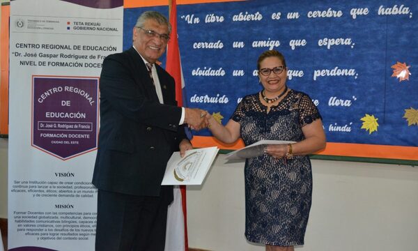 UNE y FDCRECE firman convenio de  cooperación