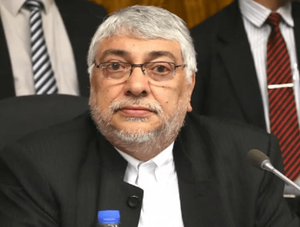 Fernando Lugo vuelve a Paraguay "mañana o pasado", asegura senador · Radio Monumental 1080 AM