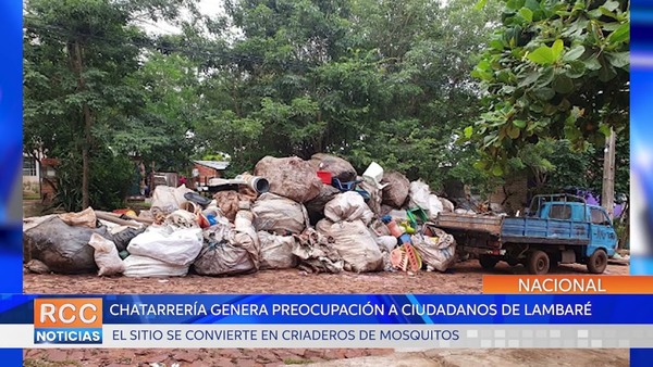 Vecinos exigen una intervención sobre la chatarrería que genera criaderos en Lambaré