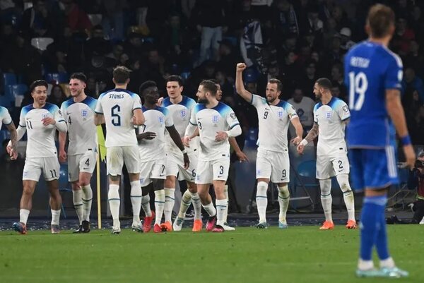 Inglaterra se venga y Kane agranda su historia - Fútbol Internacional - ABC Color