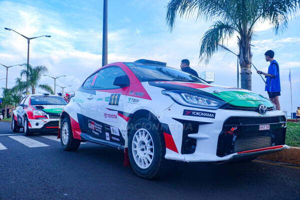 Rally Trans Itapúa: Una multitud en la largada simbólica en Encarnación