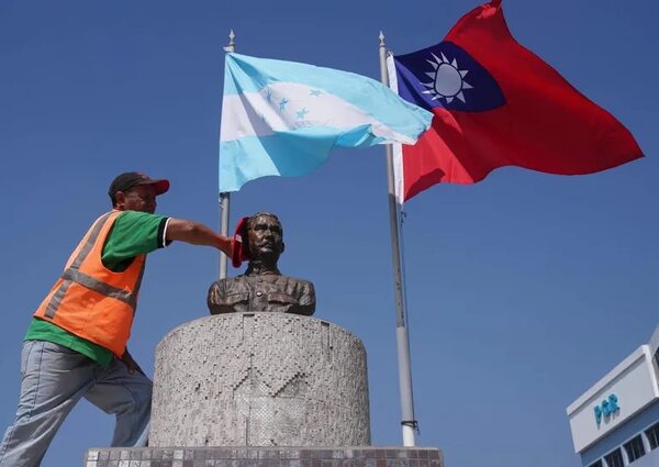 Honduras pidió 2.000 millones de dólares a Taiwán para reestructurar deuda - Mundo - ABC Color