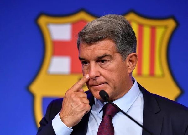 La UEFA abre investigación al Barcelona por escándalo del arbitraje - Fútbol Internacional - ABC Color