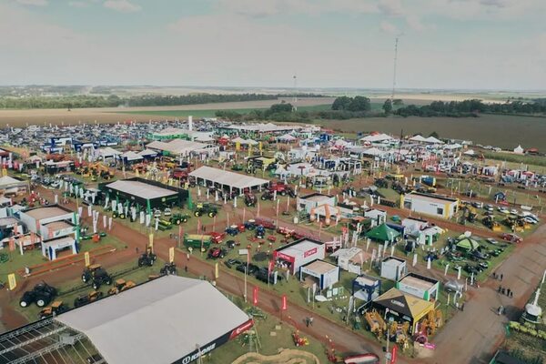 Feria agropecuaria en Yguazú movió el campo - Empresariales - ABC Color