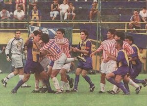 Versus / Pánfilo Escobar recuerda la batalla campal entre Luqueño y San Lorenzo en el 2001