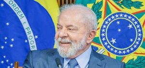 Lula da Silva garantiza recursos para millonarios programas de industria de defensa como la construcción de un submarino - Revista PLUS