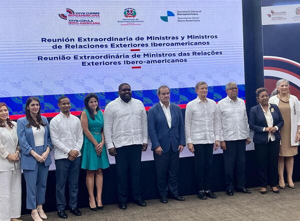 Cancilleres iberoamericanos se reúnen a puertas cerradas en Santo Domingo - .::Agencia IP::.