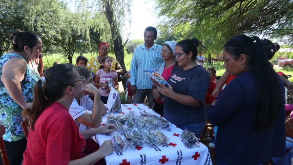 Agasajaron a mujeres de la Villa Boquerón mediante charlas y obsequios