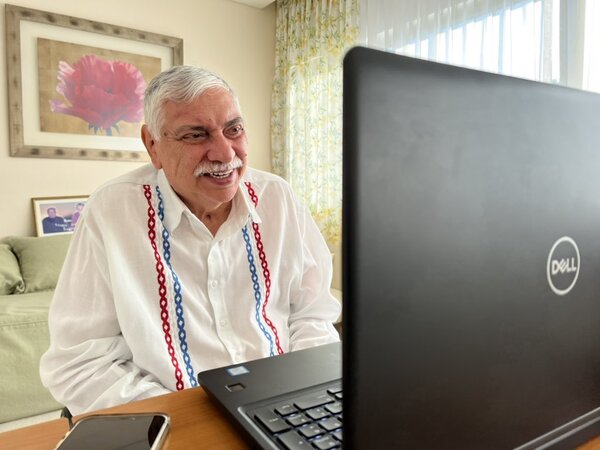 El senador Fernando Lugo retornó al país - ADN Digital