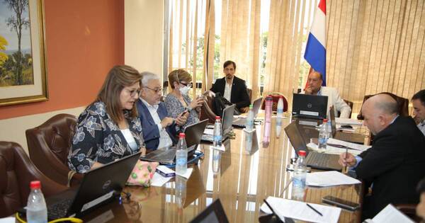 La Nación / Senado convoca a gremios para evaluar nuevo proyecto de Hidrovía
