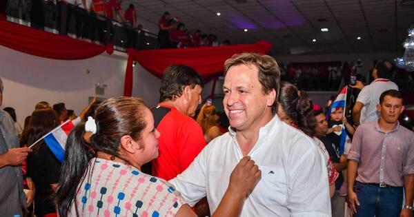 La Nación / Mayor educación y garantías a docentes: el compromiso de Luis Fernando para Central