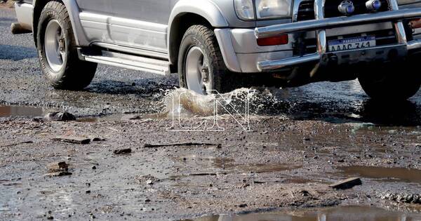 La Nación / Bache Tour: asociación civil se moviliza para mostrar el estado de las calles de Roque Alonso