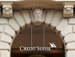 Funcionarios de la banca suiza piden moratoria en los despidos de Credit Suisse - Revista PLUS