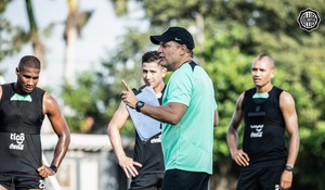 Diego Aguirre aún mantiene dudas para el juego ante Sportivo Ameliano