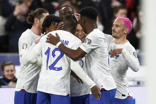 La nueva Francia de Mbappé maltrata a unos Países Bajos convalecientes - Fútbol Internacional - ABC Color