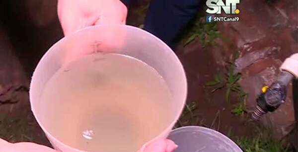 Un año de sufrir la falta de agua en San Lorenzo - SNT