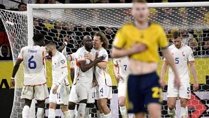 Bélgica se estrena con goleada y triplete de Lukaku