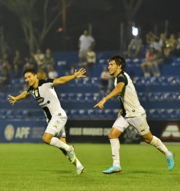 El DT prepara dos variantes en Tacuary - Fútbol - ABC Color