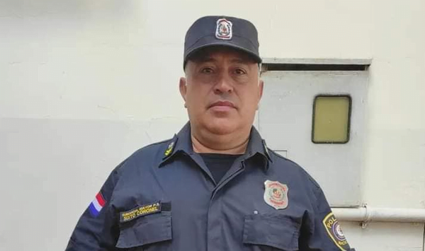 Entregan reconocimiento al suboficial que devolvió G. 100 millones - Noticiero Paraguay